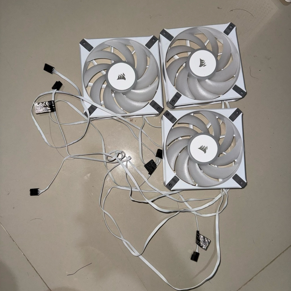 CORSAIR iCUE AF120 RGB ELITE 120mm PWM - corsair af120 rgb elite white corsair af 120 elite white