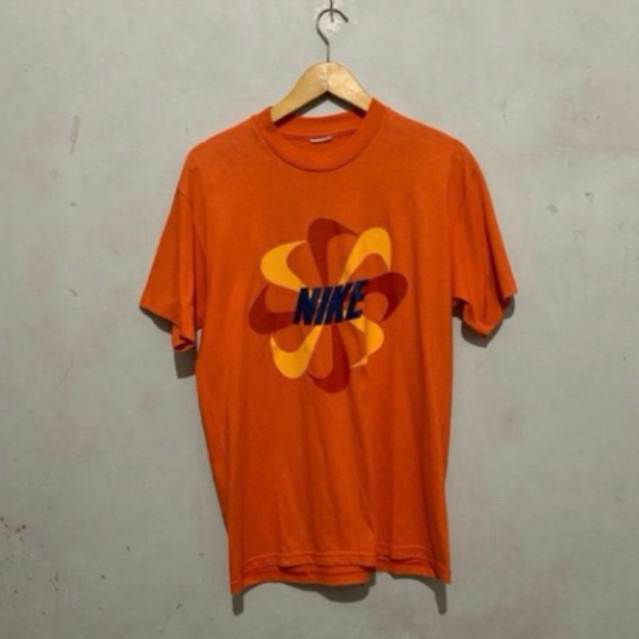 T-Shirt Kaos Nike Pinhweel Vintage Second