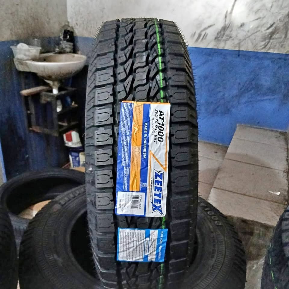 Ban Mobil Semi Offroas AT 205 70 R15 AT 1000 Zeetex