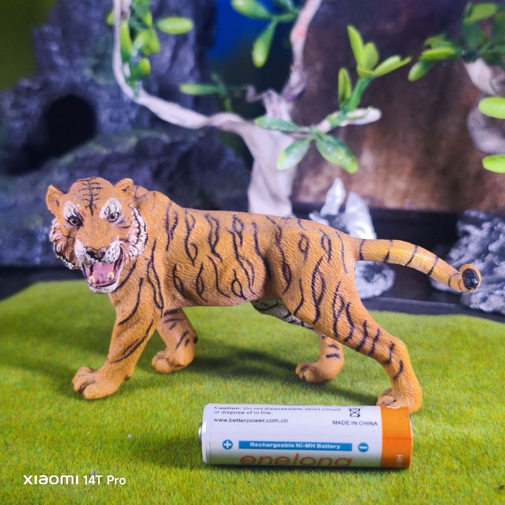 collecta Tiger figure