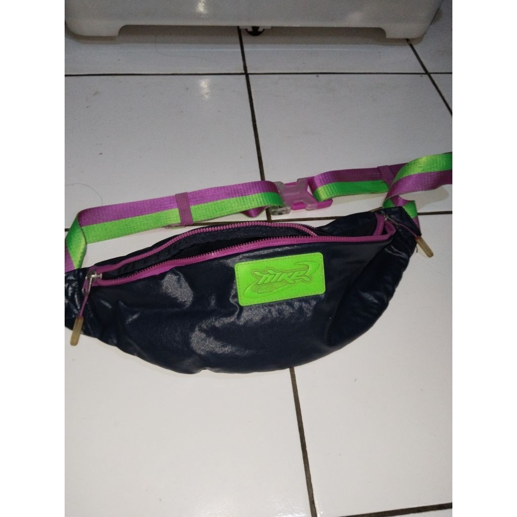 WB Nike