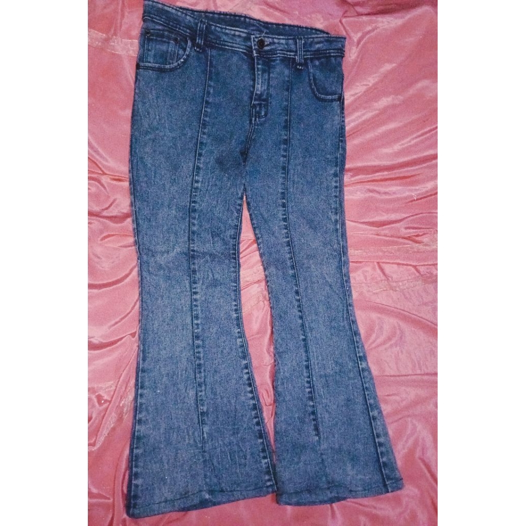 Preloved Jeans Cutbray