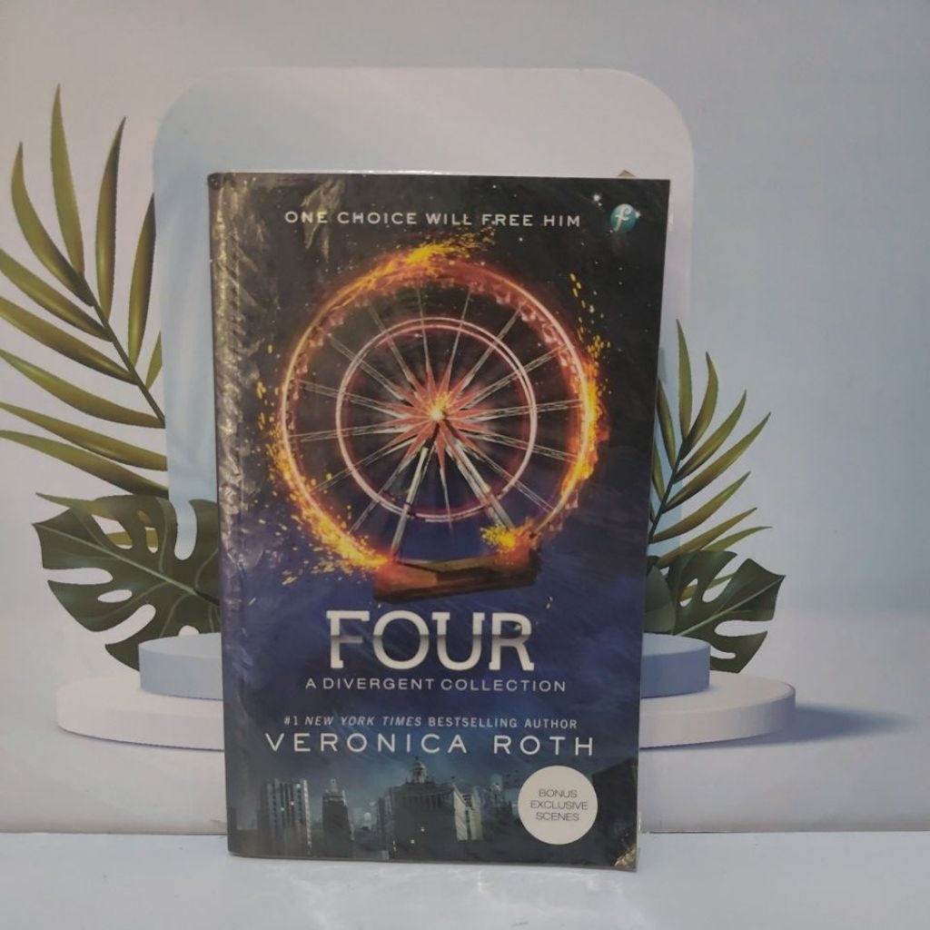 Novel Karya Veronica Roth Berjudul Four A Divergent Collection Bahasa Indonesia Softcover Kondisi Ba