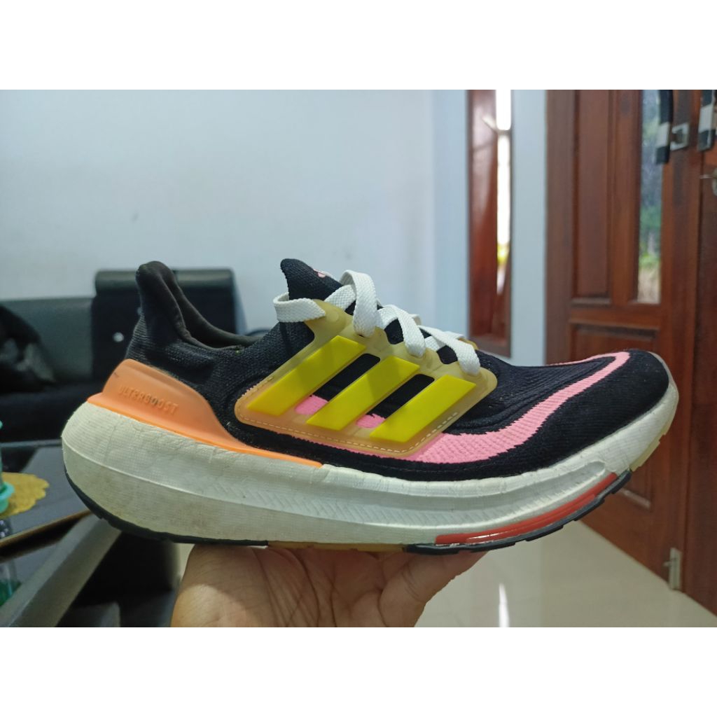 Sepatu Adid*s Ultraboost second original