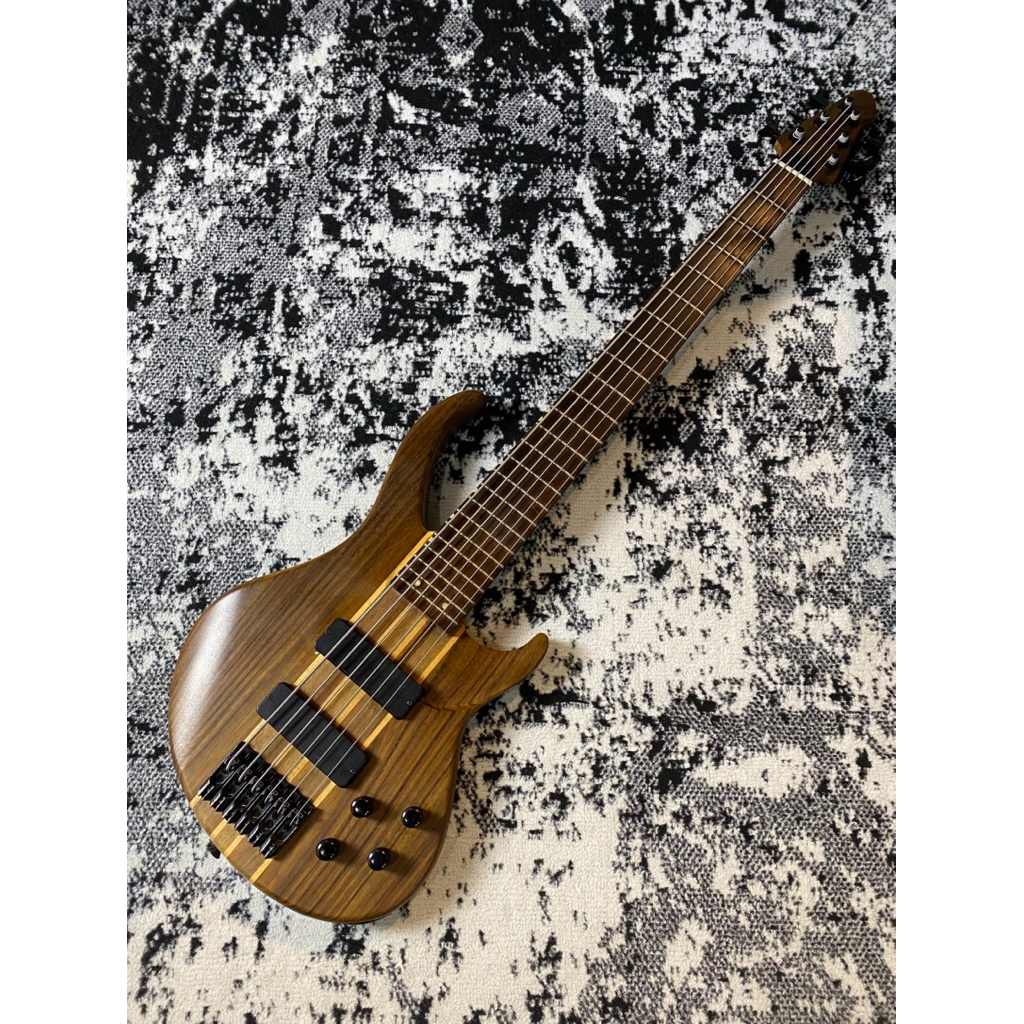 Peavey Grind NTB 6 String Bass