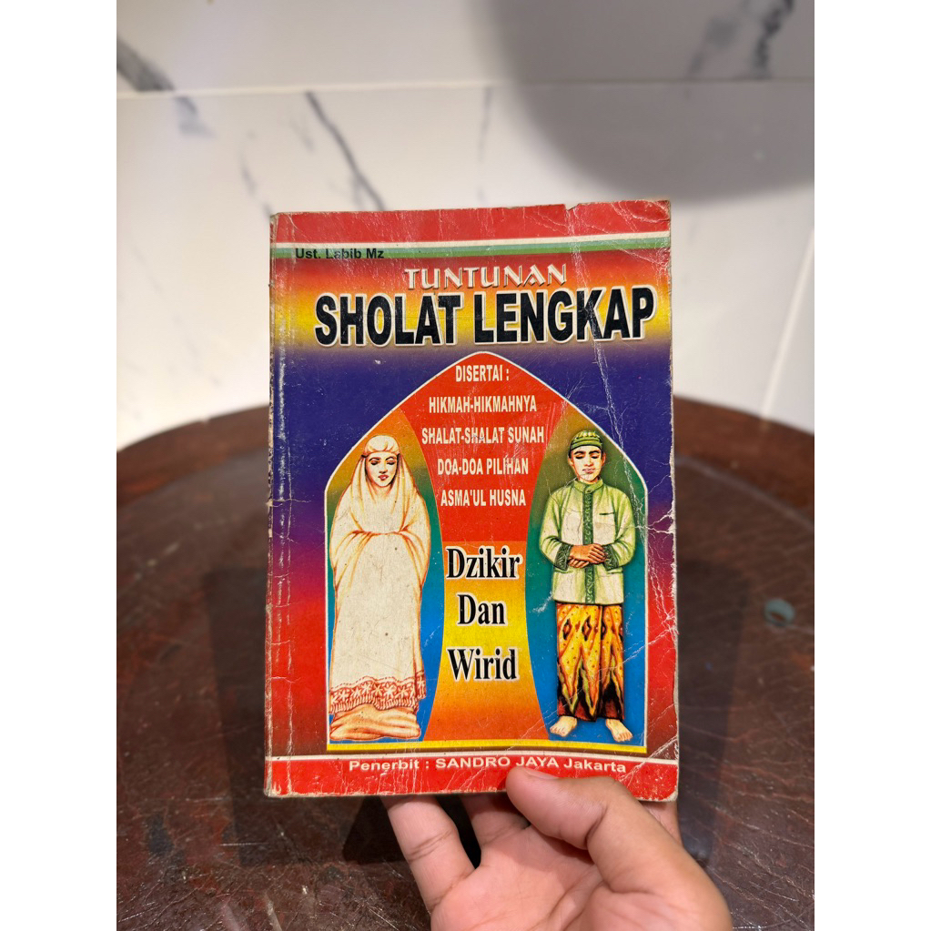 Buku Tuntunan Sholat Lengkap Dzikir dan Wirid