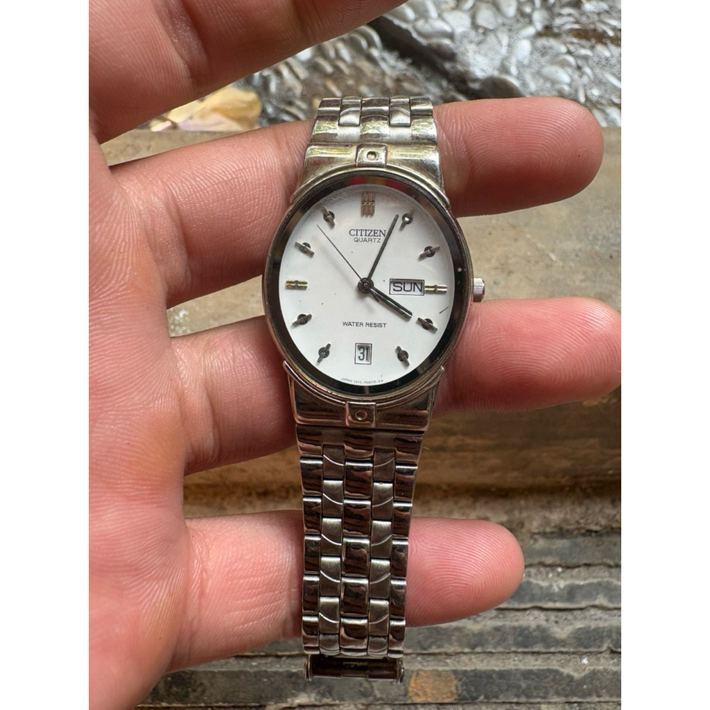 Citizen daydate Quartz
