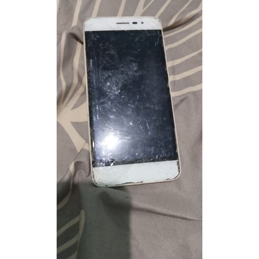 HP Jadul merk Coolpad Rusak
