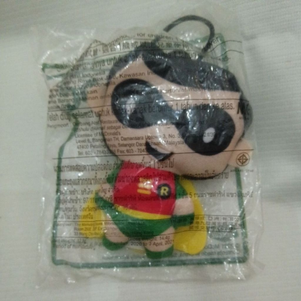 robin boneka HappyMeal 2021 seri Justice League
