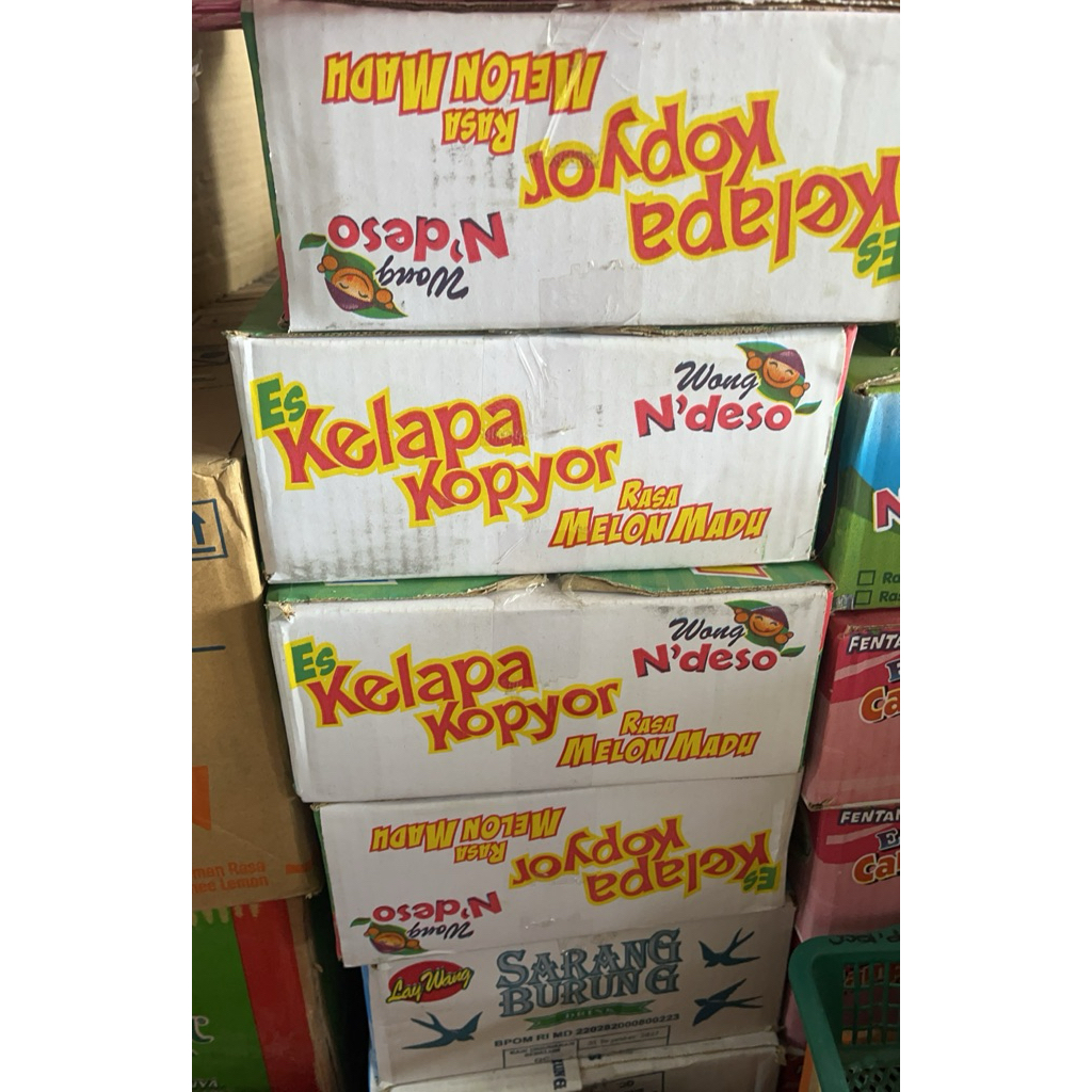 MINUMAN ES KELAPA KOPYOR WONG NDESO