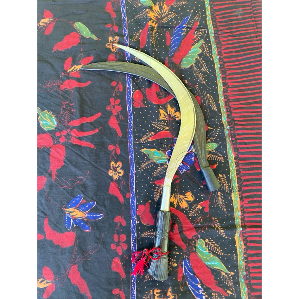 terlaris arit rumput asli Madura ukuran 60cm fre sarung motif garis