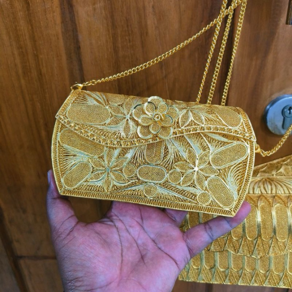 Tas sultan /tas pernikahan /tas pesta /tas lapis emas 24k/tas kendari.