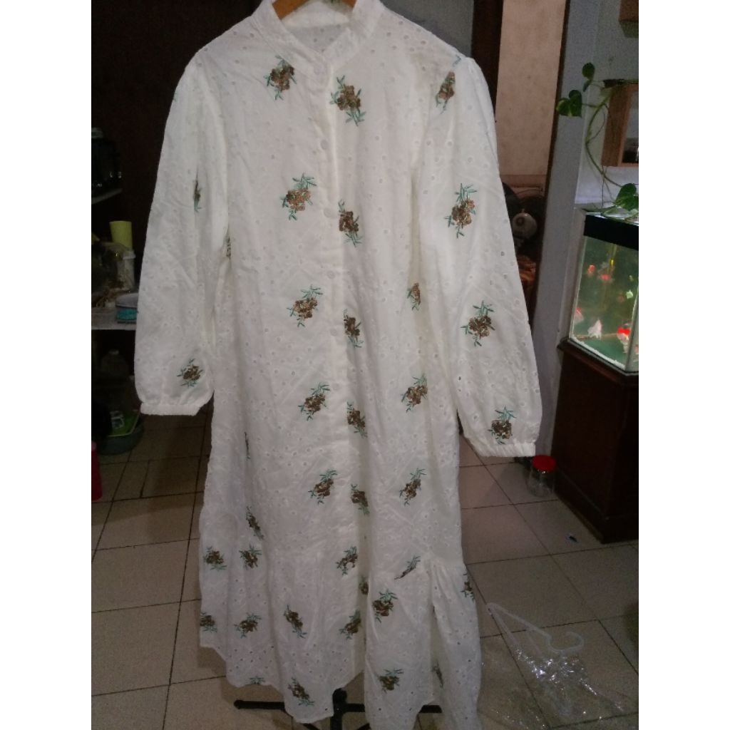 midi dress Zara bordir Embroidery