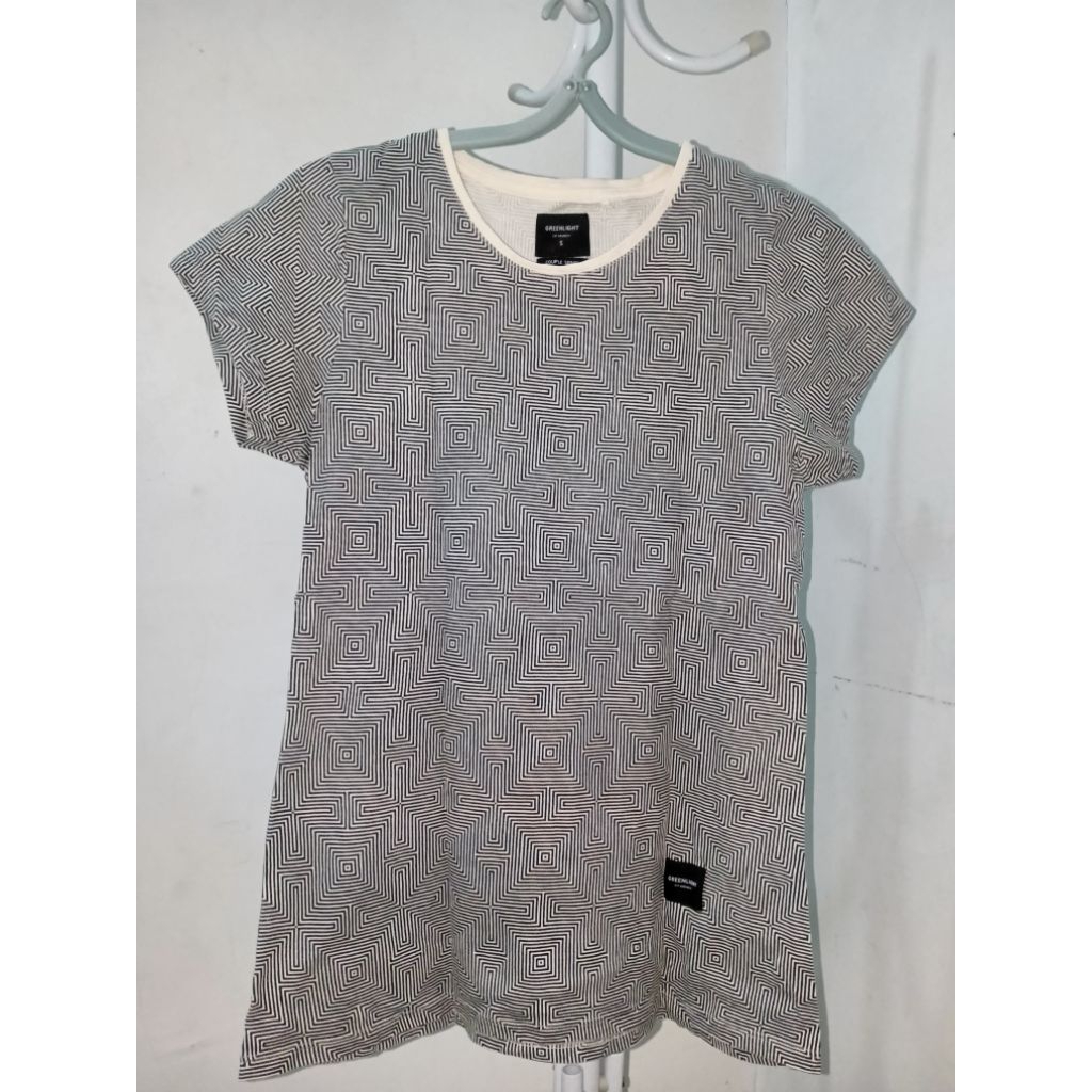 PRELOVED kaos cewek
