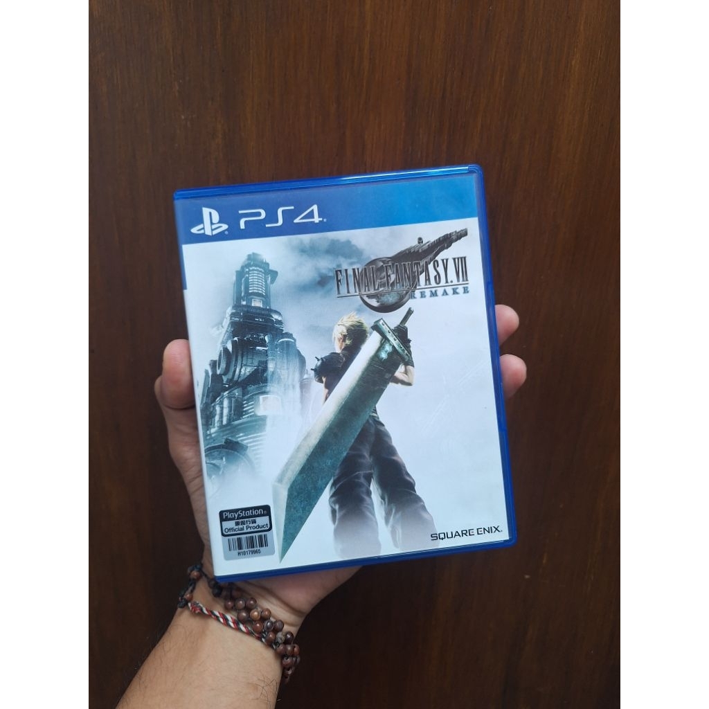 bd kaset ps4 final fantasy 7 remake