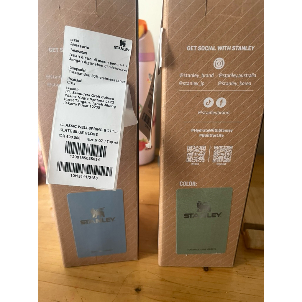 STANLEY Classic Wellspring bottle slate Blue Gloss