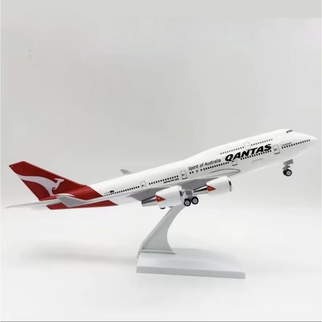 30CM QANTAS B747 AUSTRALIA MINIATUR PESAWAT BAHAN RESIN PAJANGAN DISPLAY