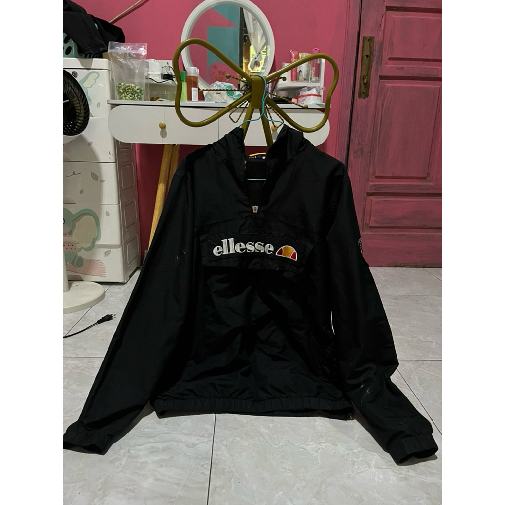 jaket ellesse original second preloved hitam