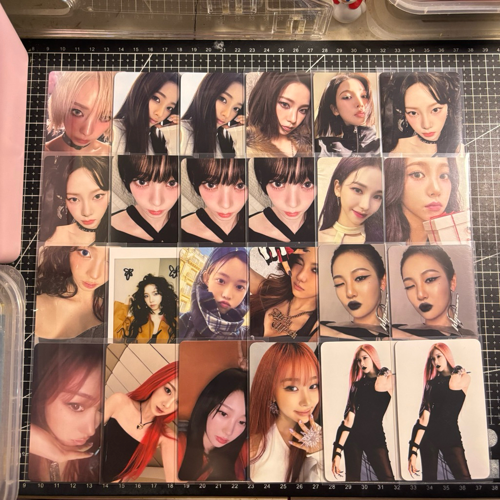 PC PHOTOCARD AESPA KARINA 50K WON POP-UP RICH MAN | MAGAZINE PUSS PUSS | PINK CHRISTMAS 2024 | POPME