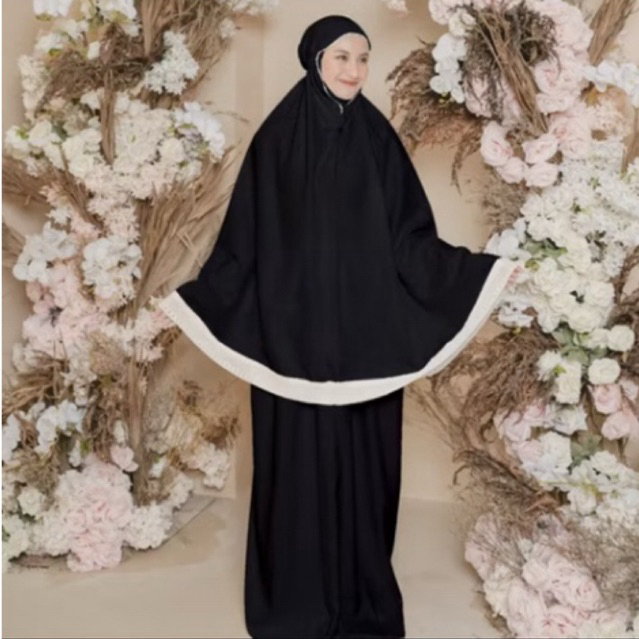 Mukena Hitam Polos Dewasa