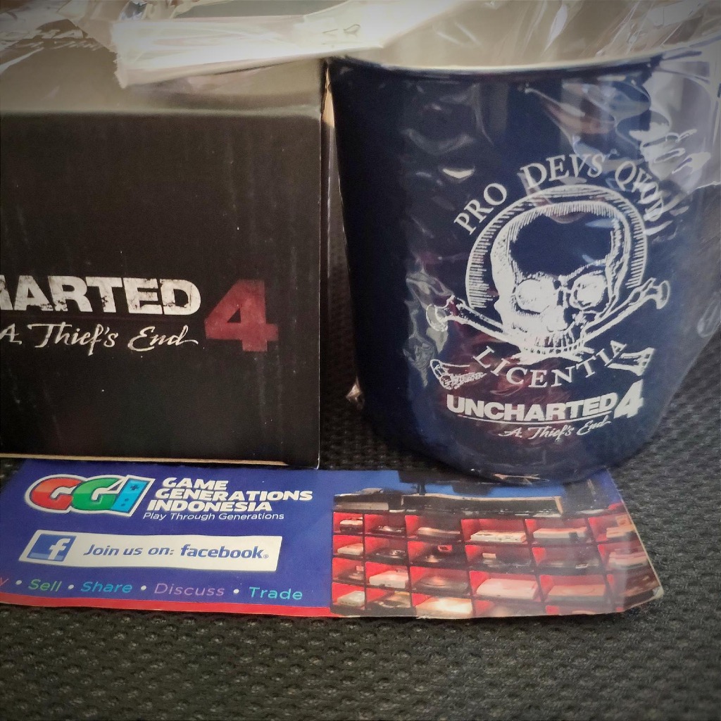UNCHARTED 4 MUG with Wrist Band Official Merchandise