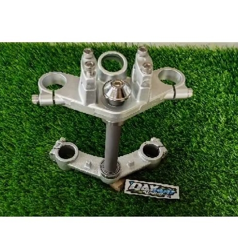 segitiga T atas kawasaki ninja R RR SS as 33 original gorilla import segitiga atas ninja  raiser ata