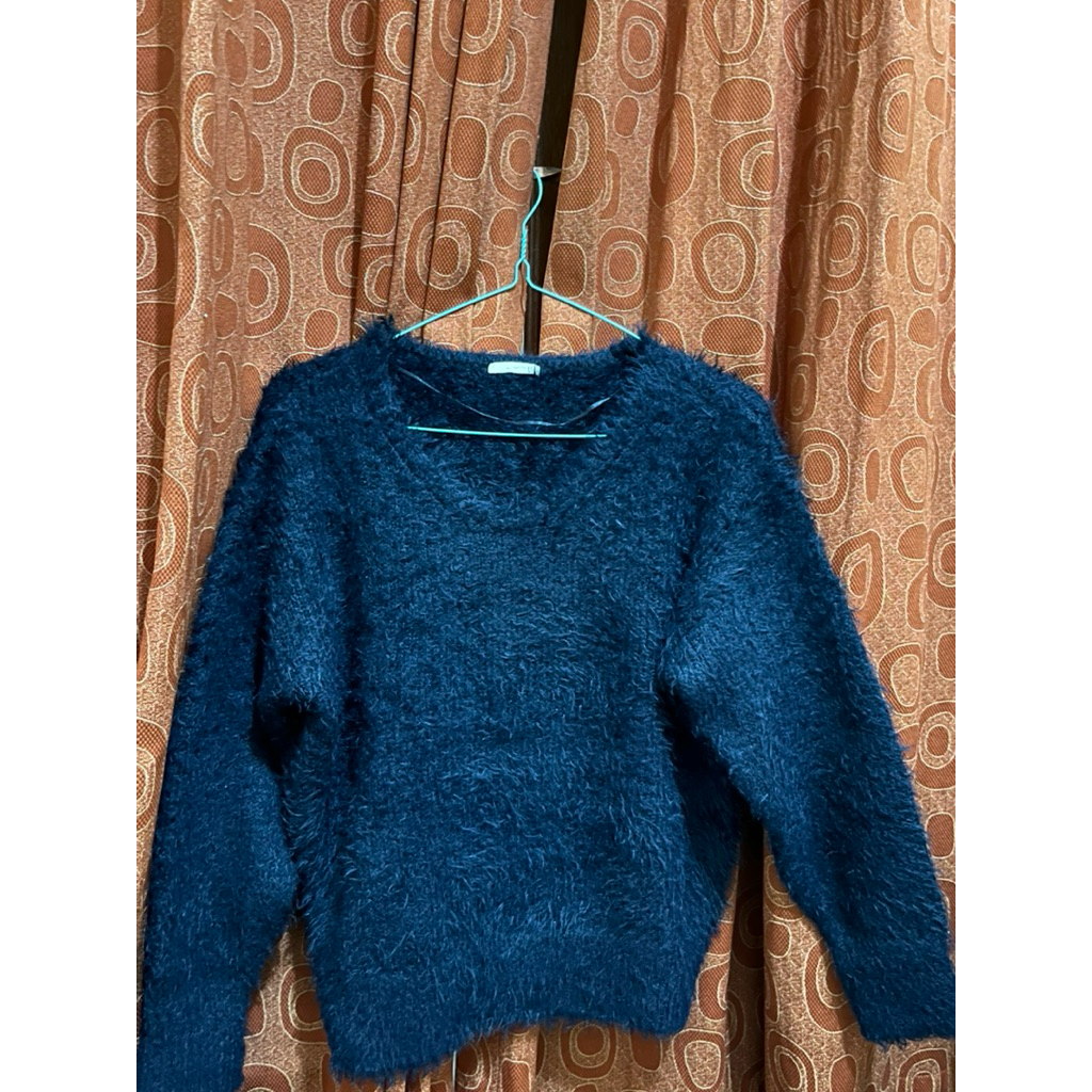 preloved sweater bulu