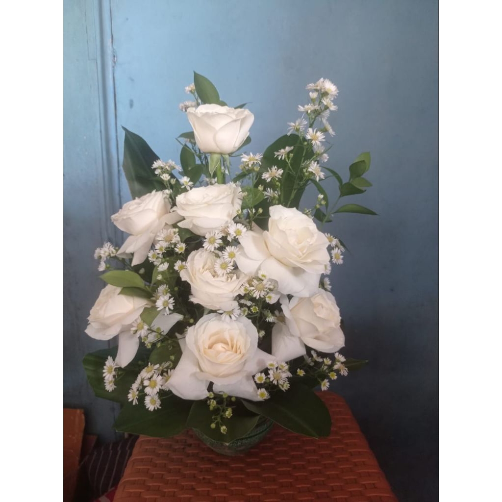 bunga meja mawar putih asli