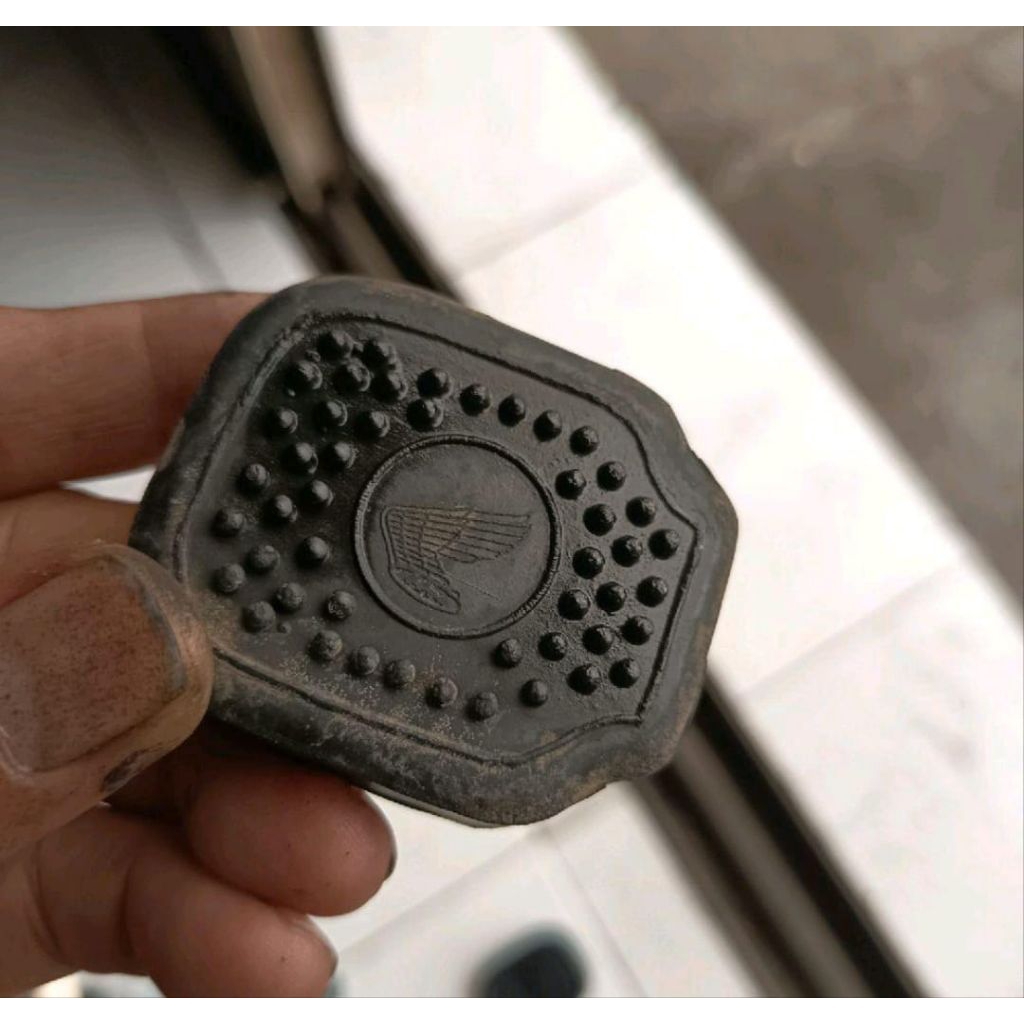 KARET PEDAL REM KARET COVER PINJAKAN REM MOTOR HONDA