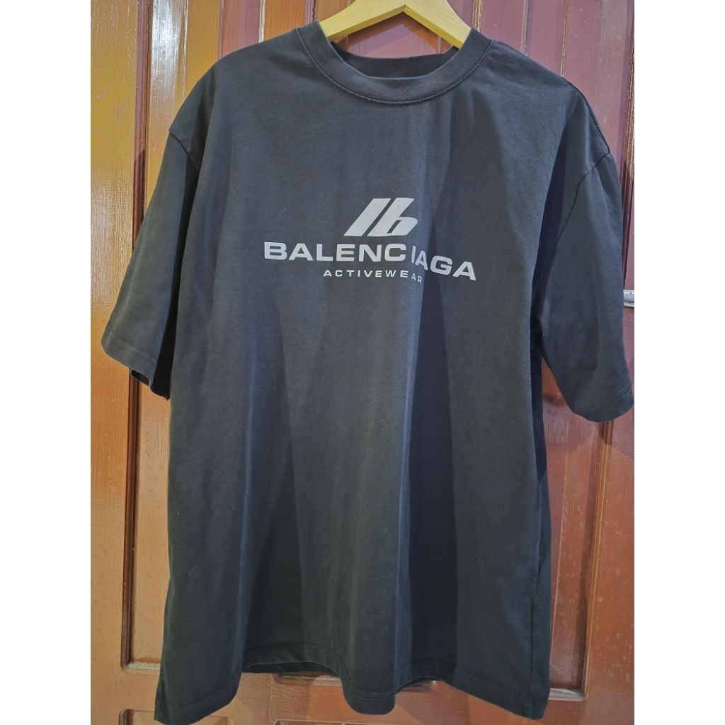 Baju balenciaga logo center oversize reflektif original