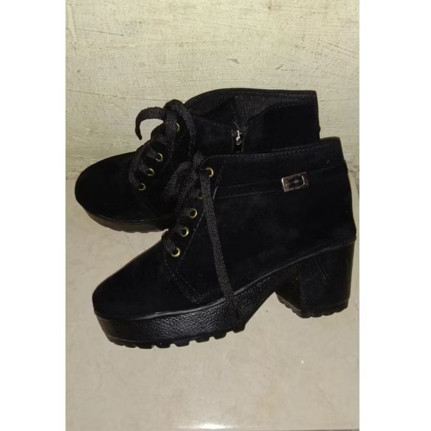 Boots Heels Wanita | PRELOVED