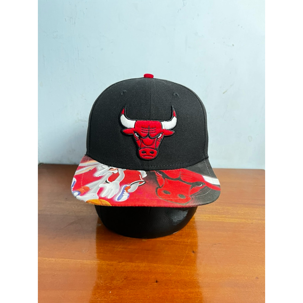 topi new era x nba chicago bulls x looney tunes original second
