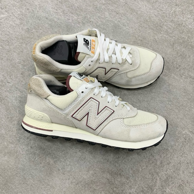 New Balance 574
