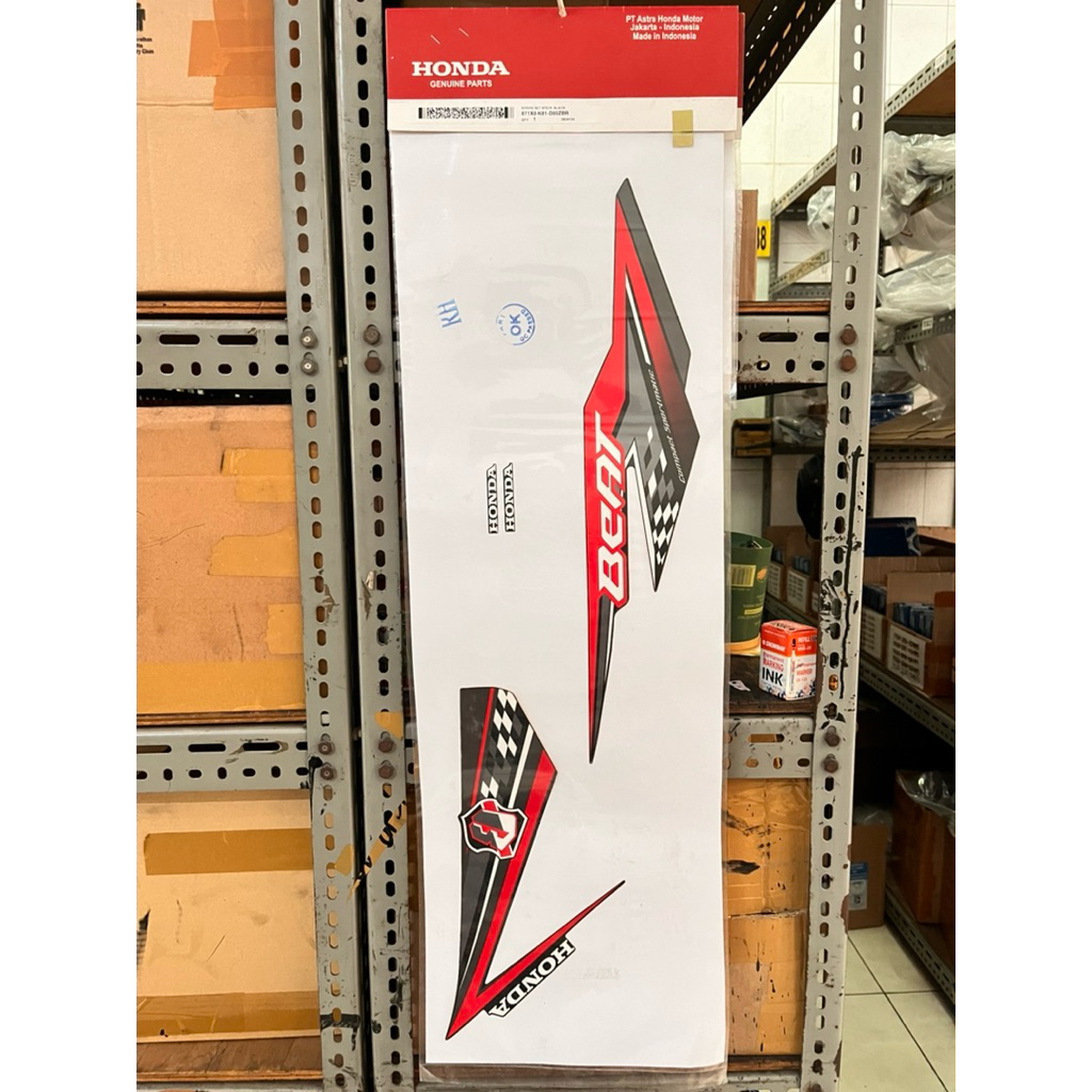 STRIPING BEAT K81 TAHUN 2019 ORIGINAL HONDA (1 SET KANAN KIRI) 871X0-K81-D00ZBR & 871X0-K81-D00ZBL