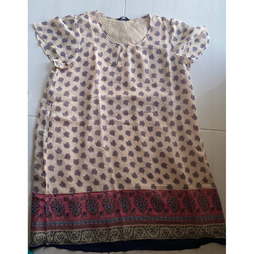 preloved dress wanita like new