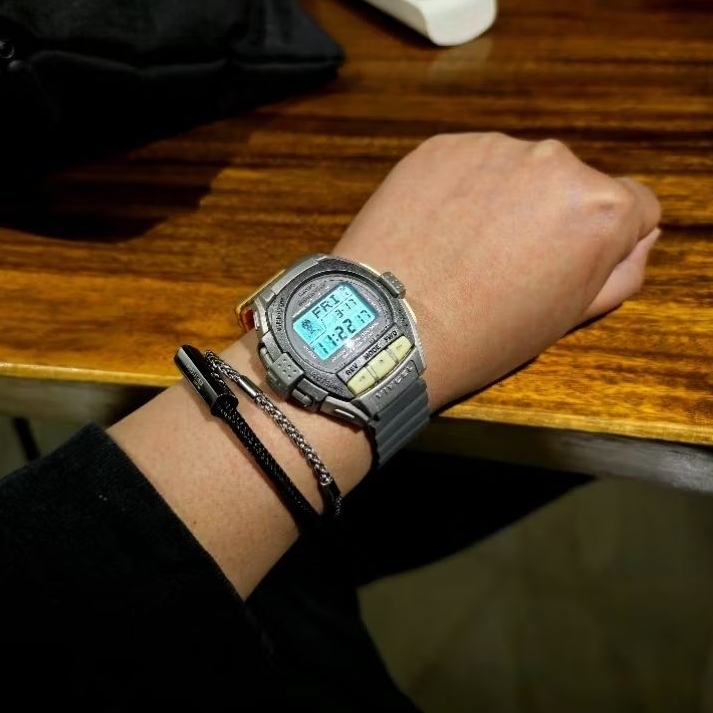 Rare Vintage Casio VCL-100S, Very rare color