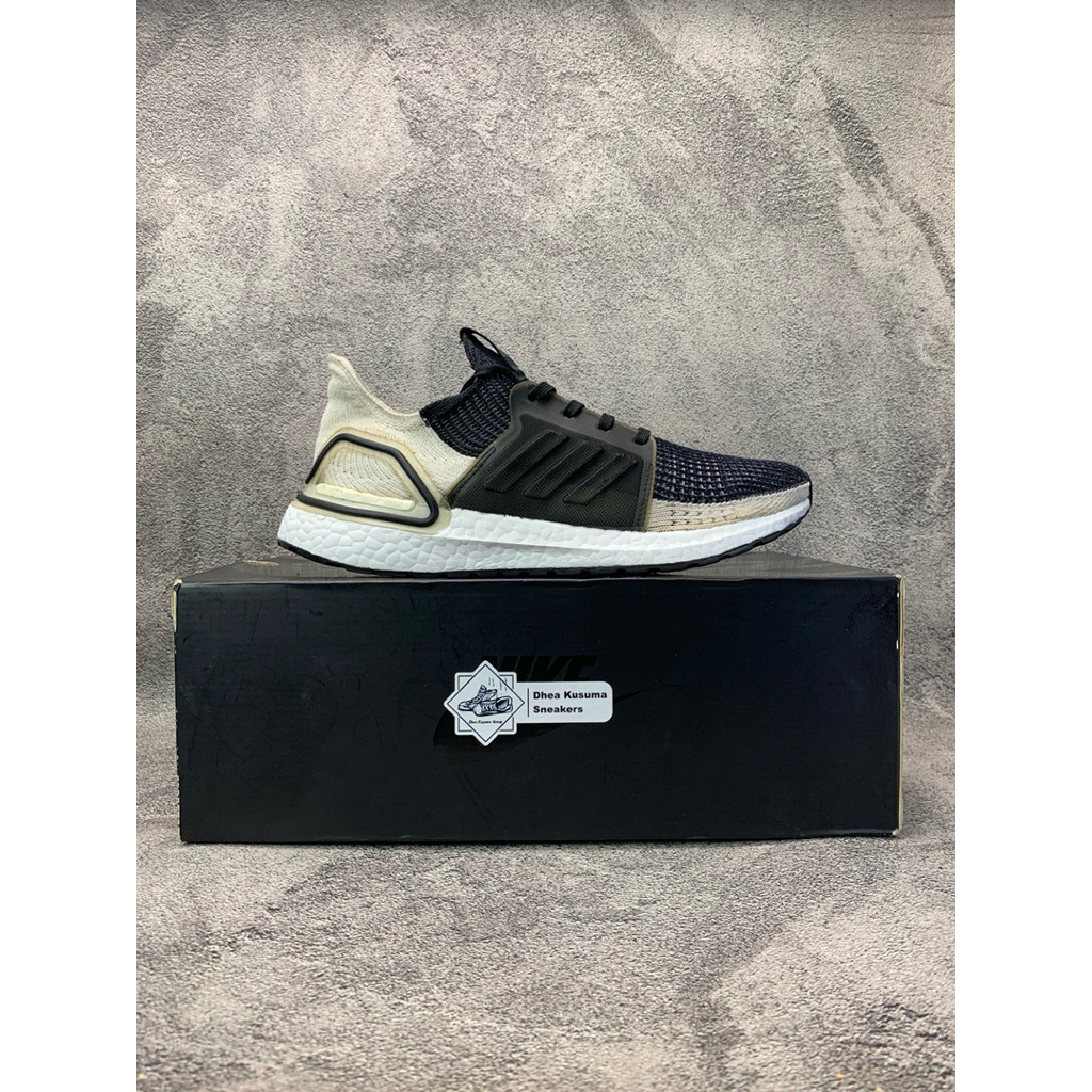 Sepatu Second  Adidas UltraBoost 19 ‘Oreo’  Size 40 Insole 25 cm  Original Guarantee 100%