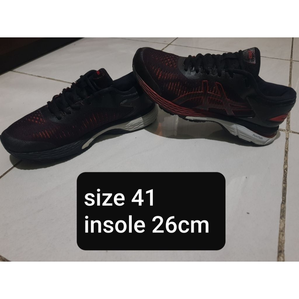 SepatuAsicsBlackRed