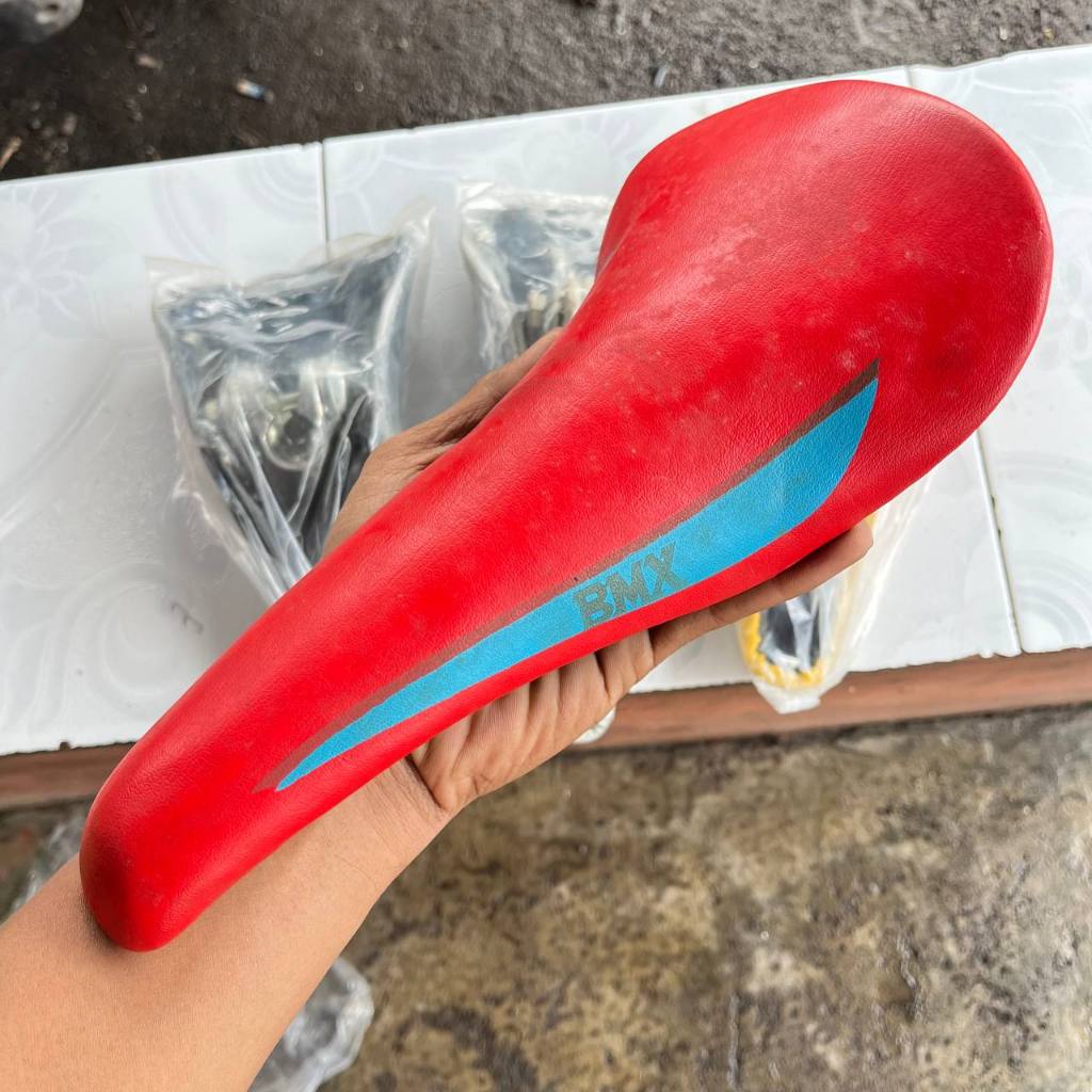 Sadel Bmx Made In Taiwan Vintage Jadul Nos Busa Rel Besi Kokoh Kerangan Kuat Co