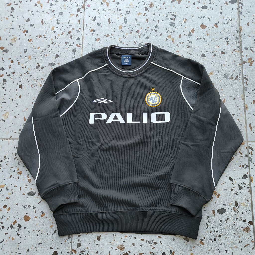 Palace x Umbro Crewneck size S fit M