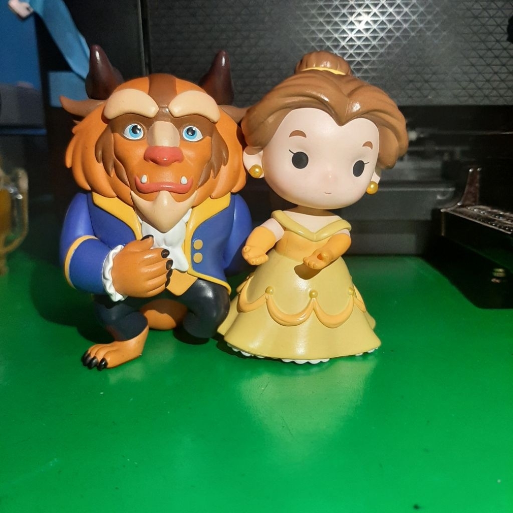 Pop mart secret princess disney fairy tale friendship beast & pop mart princess disney belle