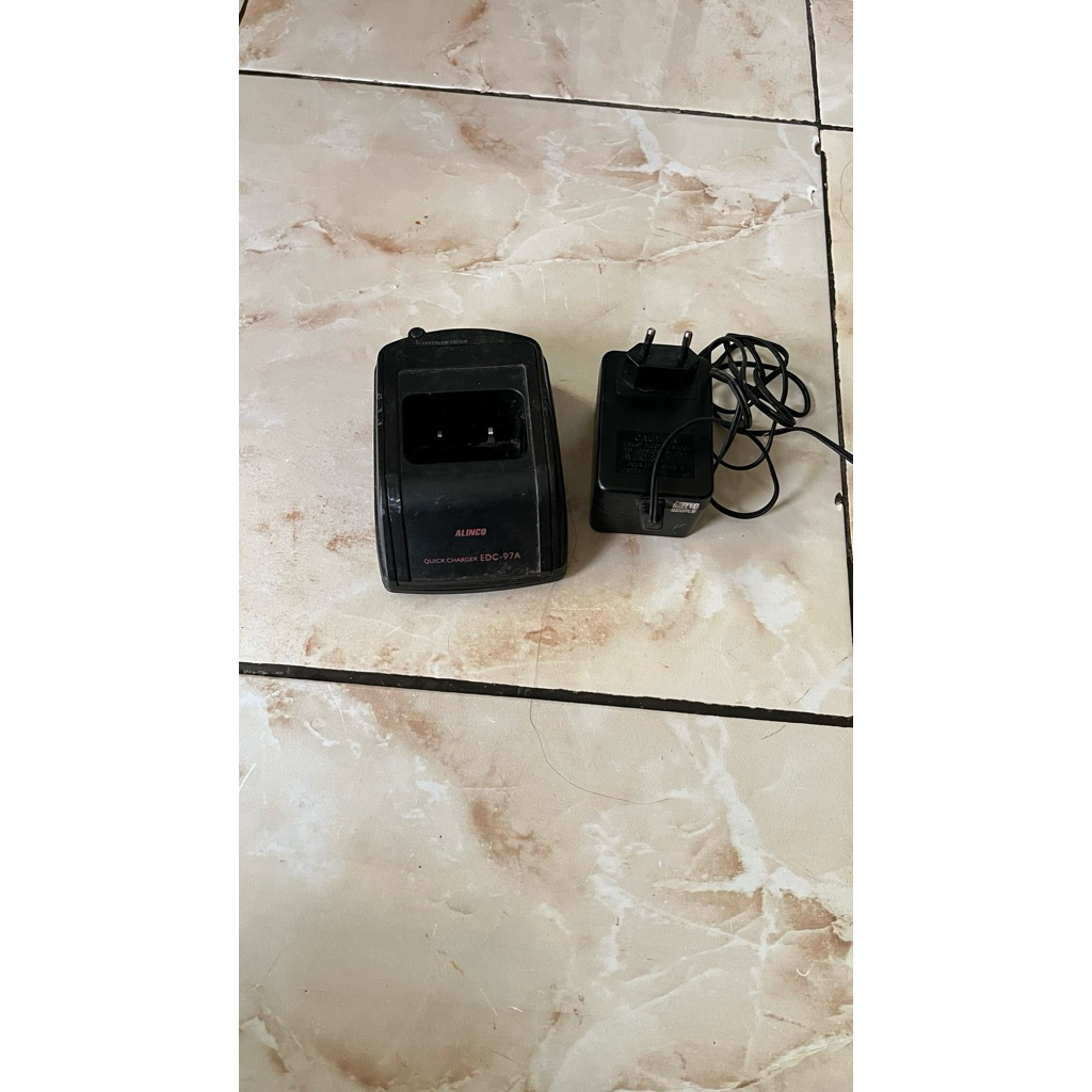charger HT alinco DJ 196 195 369 original