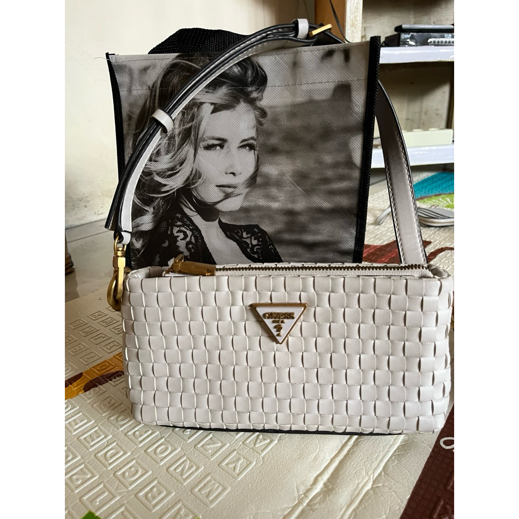 tas GUESS ORIGINAL BUTIK