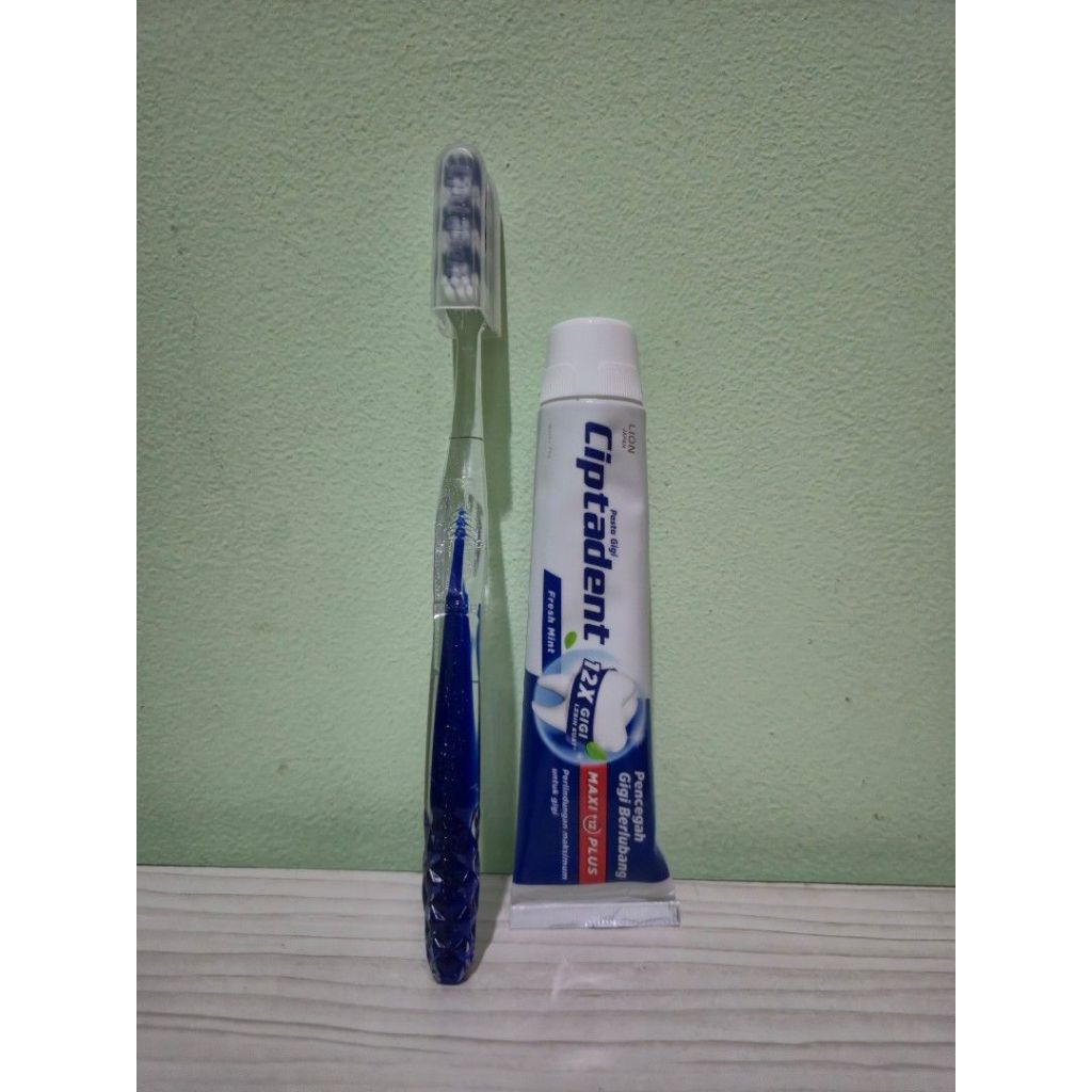 Sikat gigi + pasta gigi ciptadent