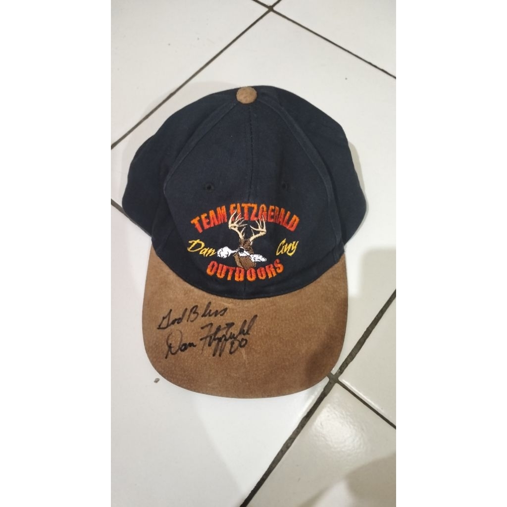 team fitzgerald merchandise cap + tanda tangan asli