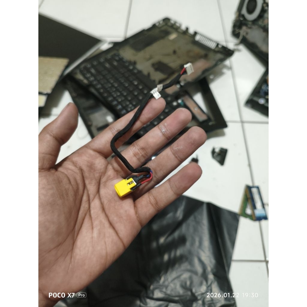 port charger laptop Lenovo Thinkpad L412 ori