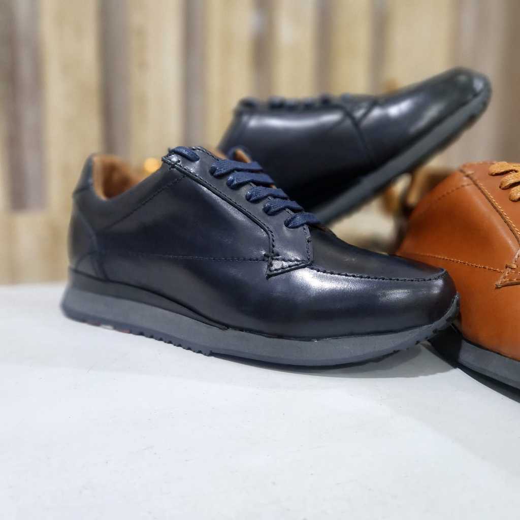 Sepatu Bally Sneaker Pria Kulit