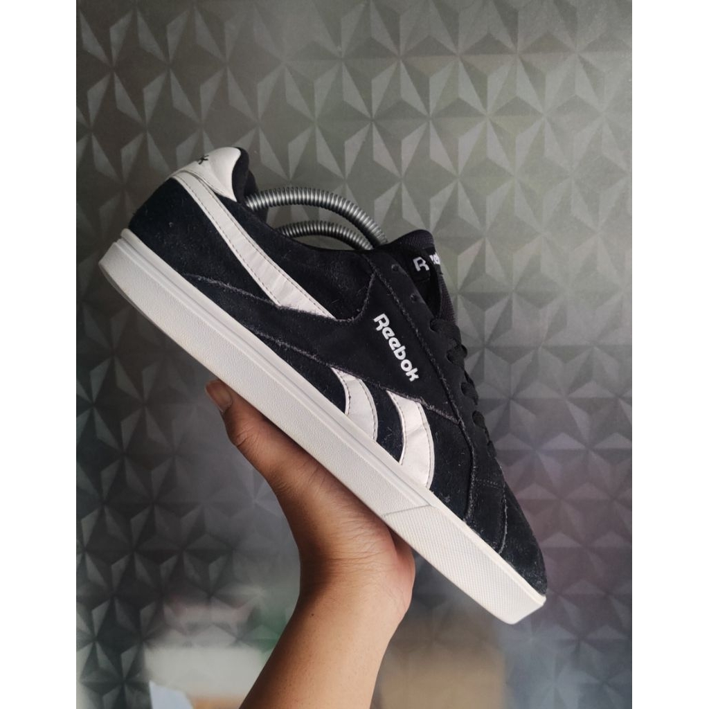 sepatu Reebok SZ 41 second bekas preloved