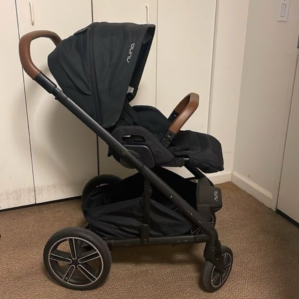 Nuna mixx next (preloved)