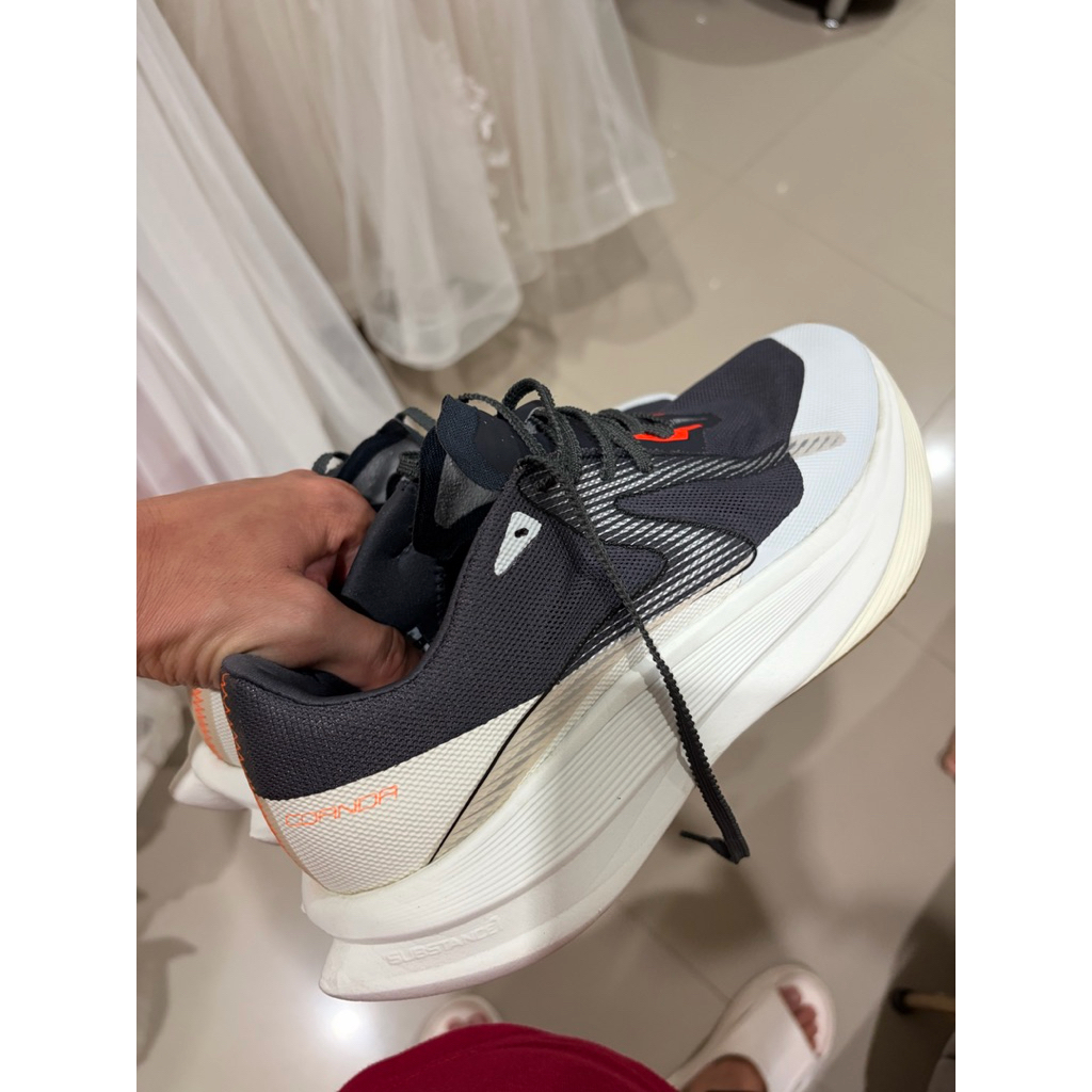 SPECS Coanda SV SUBS1 UK 43